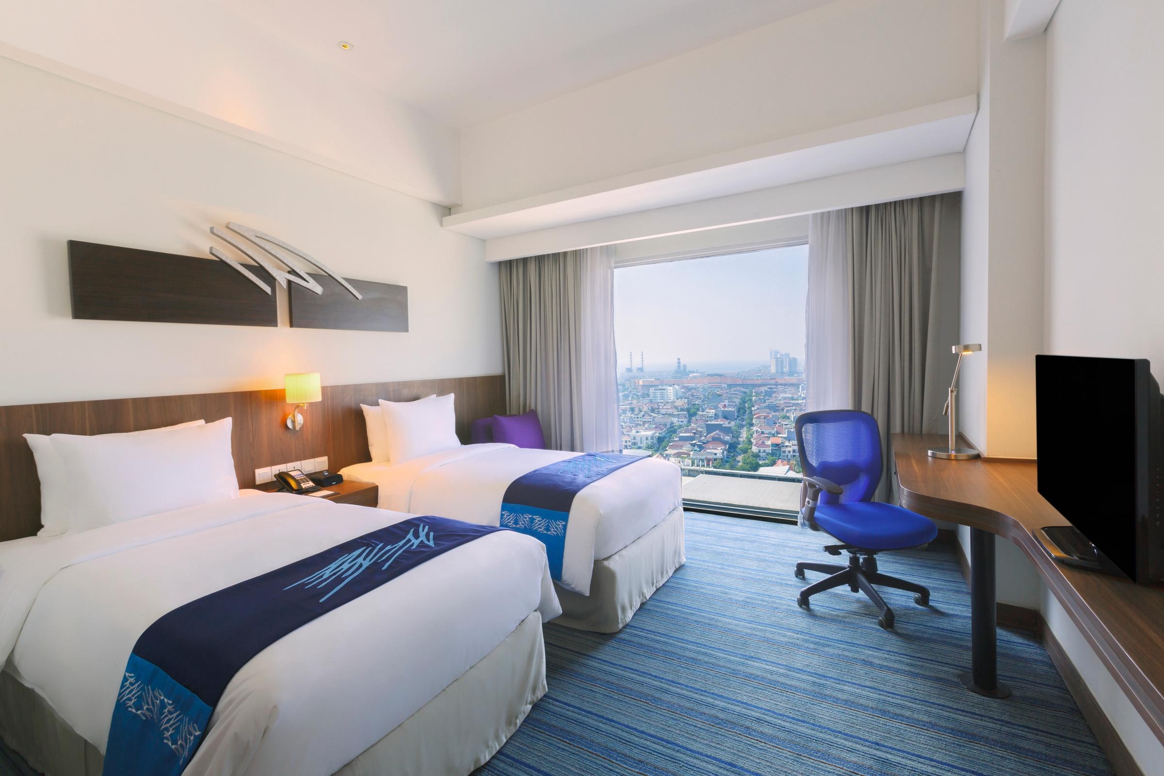 Holiday Inn Express Jakarta Wahid Hasyim, An Ihg Hotel Екстериор снимка