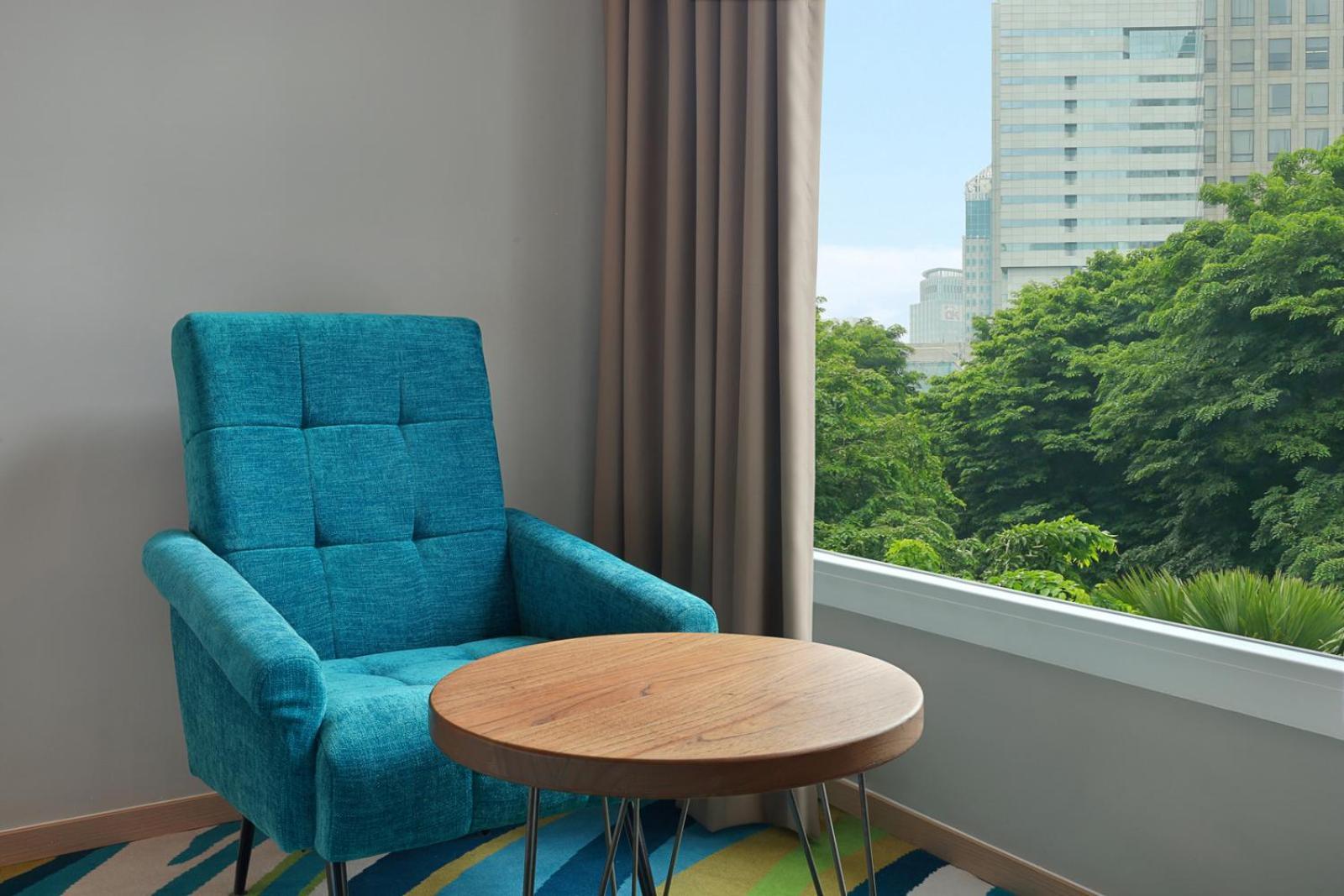 Holiday Inn Express Jakarta Wahid Hasyim By Ihg Екстериор снимка