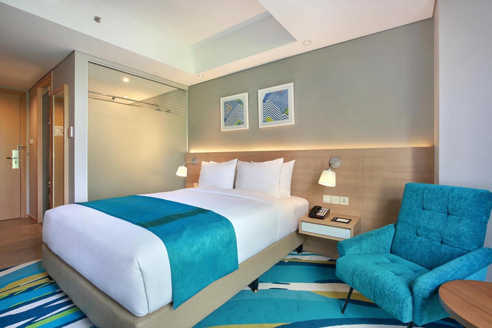 Holiday Inn Express Jakarta Wahid Hasyim By Ihg Екстериор снимка