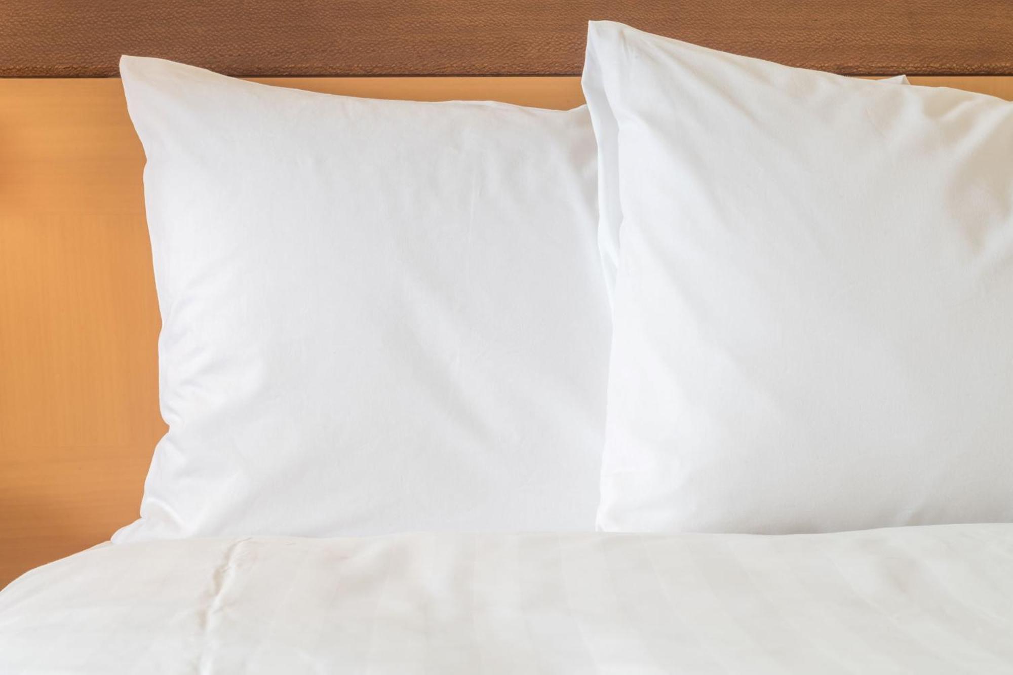 Holiday Inn Express Jakarta Wahid Hasyim By Ihg Екстериор снимка