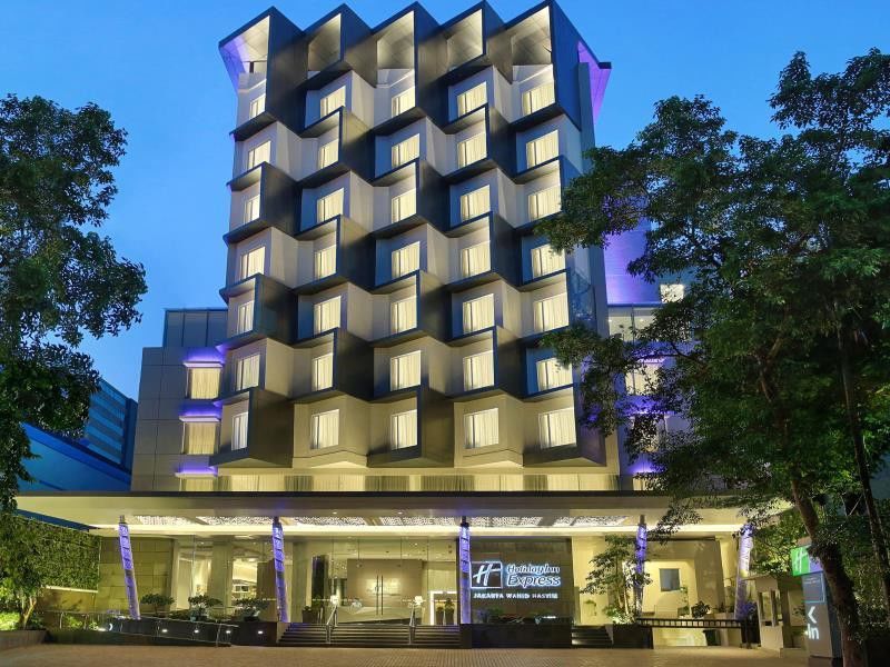 Holiday Inn Express Jakarta Wahid Hasyim By Ihg Екстериор снимка